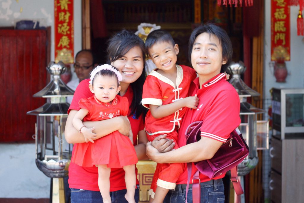 Chinesische Familie - Bild: KookkaiFoto via Twenty20
