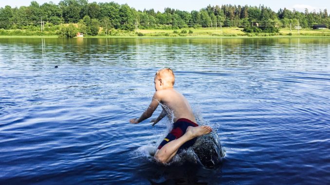 Badesee - Bild: Terralyx via Twenty20