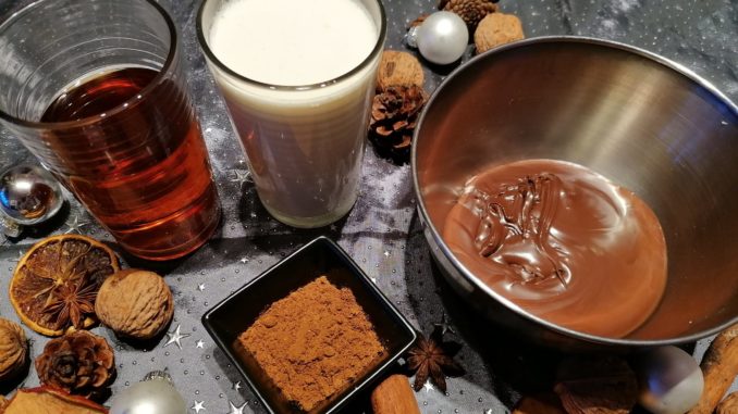 Lebkuchenlikör - Bild: Georg Lengenfelder