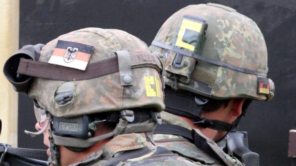 Bundeswehr-Helme (über dts Nachrichtenagentur)