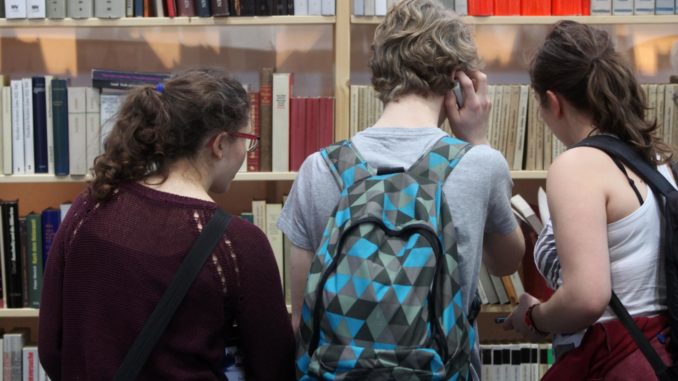 Jugendliche Leser - Bild: über dts Nachrichtenagentur