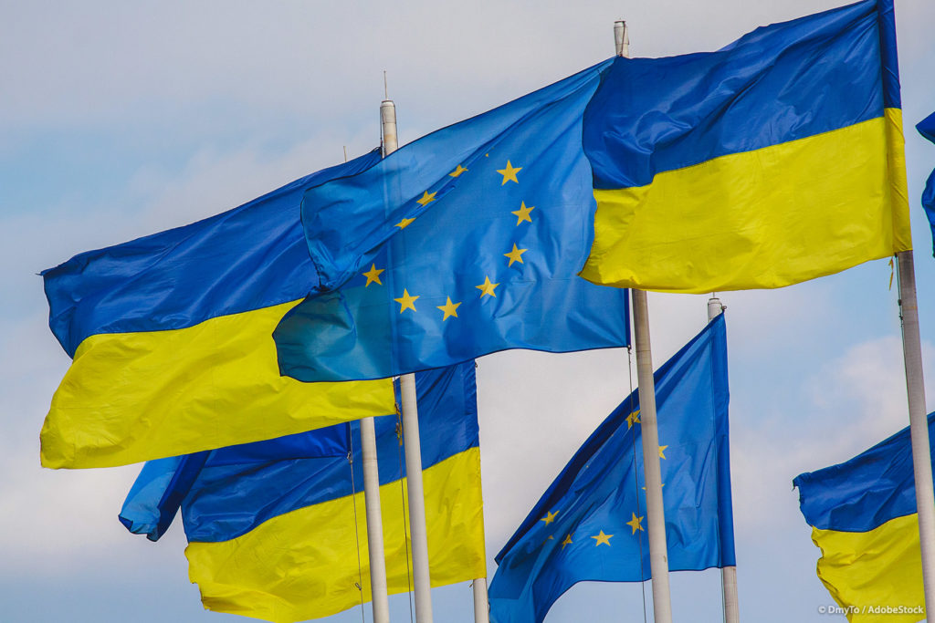 EU-Ukraine-Flagge - Bild: European Union 2022 - Source : EP