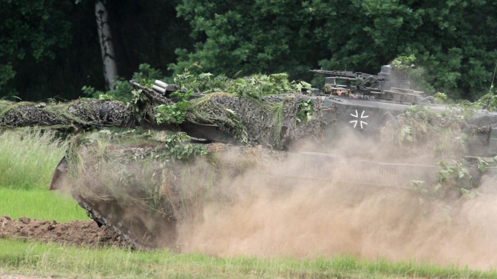 Bundeswehr-Panzer "Leopard 2" (über dts Nachrichtenagentur)