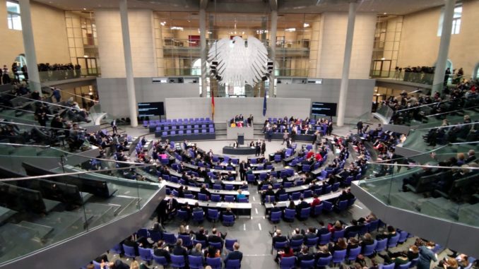 dts_image_15984_cksjmcgfqi Bundestagsplenum (über dts Nachrichtenagentur)