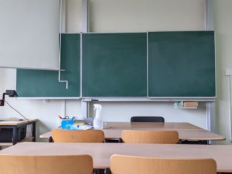 GEW fordert: Geflüchtete Kinder brauchen sofort nach Ankunft Schulplatz