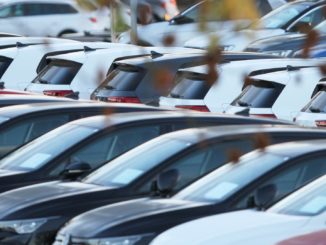 Kraftfahrt-Bundesamt: Pkw-Absatz im April deutlich gestiegen