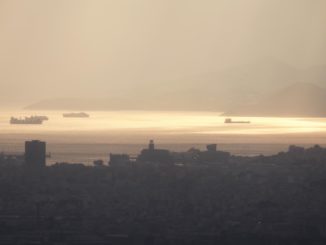 EU-Kommission hebt Konjunkturprognose an