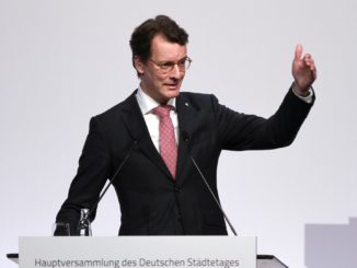 Wüst fordert MPK-Beschluss zur Begrenzung von Migration