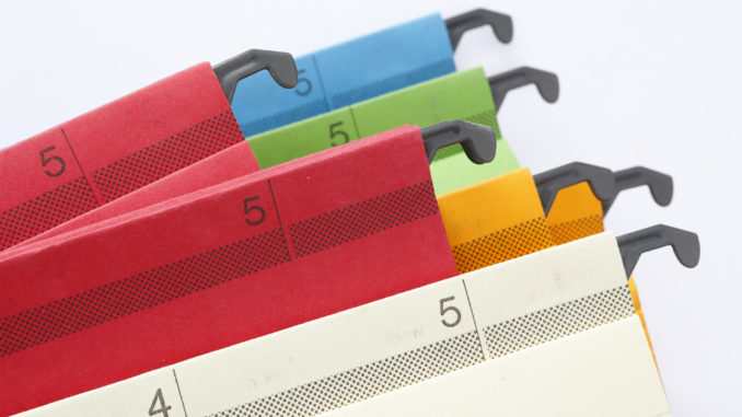 Akten - Bild: Tim Reckmann/CC-BY 2.0