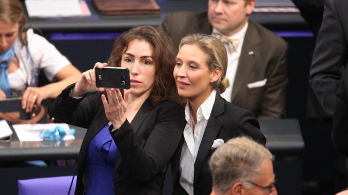 Mariana Harder-Kühnel und Alice Weidel (über dts Nachrichtenagentur)