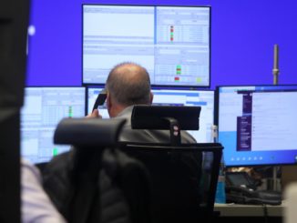 Börse aktuell: Dax trotz Gewinneinbußen am Mittag weiter im grünen Bereich