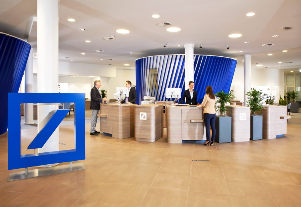 Deutsche Bank-Filiale - Bild: Deutsche Bank AG