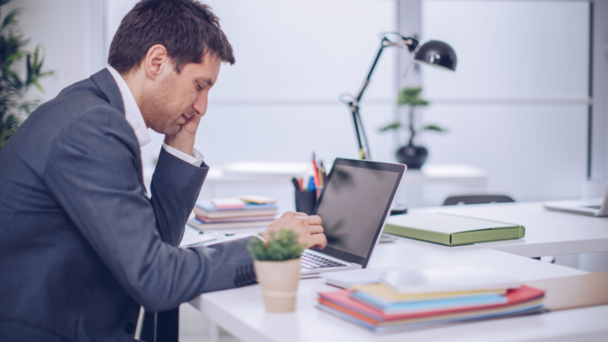 Gestresster Arbeitnehmer