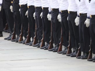 Wehrbeauftragte für sichtbareres Gedenken an gefallene Soldaten