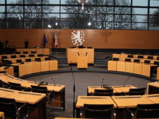 Infratest: Relative Mehrheit gegen Zusammenarbeit mit AfD