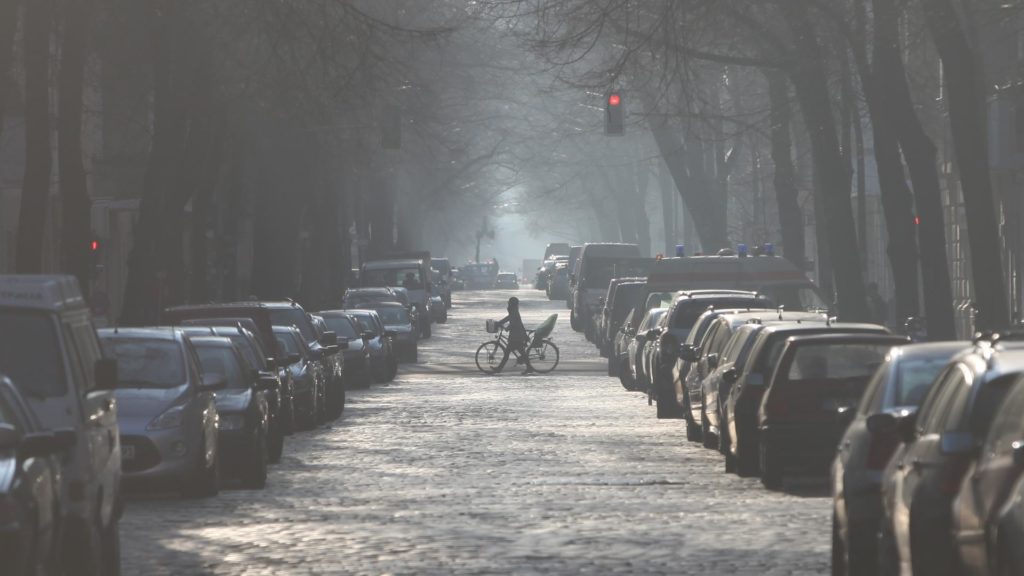 Straße in einer Großstadt