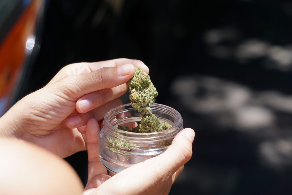 Medizinisches Cannabis (über cozmo news)