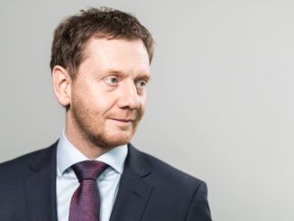 Kretschmer hält 200.000 Flüchtlinge pro Jahr für „sicher möglich“