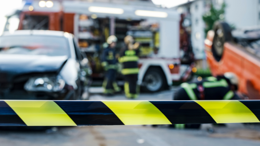Feuerwehreinsatz nach schwerem Unfall (Archiv) (über cozmo news)