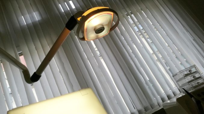 Blick vom Zahnarzt-Patientenstuhl (Archiv) (über dts Nachrichtenagentur)