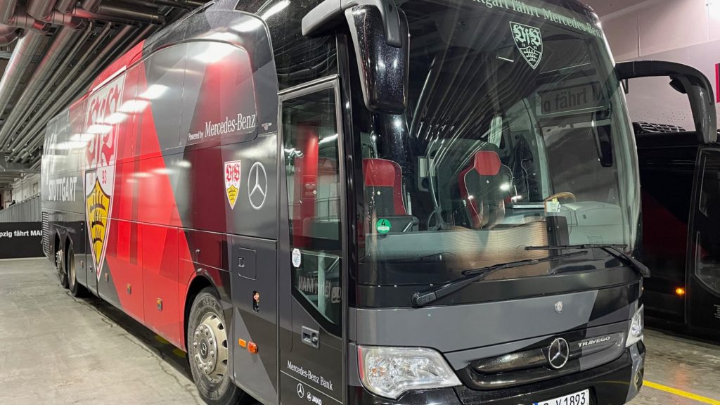 Mannschaftsbus des VfB Stuttgart (Archiv) (über dts Nachrichtenagentur)