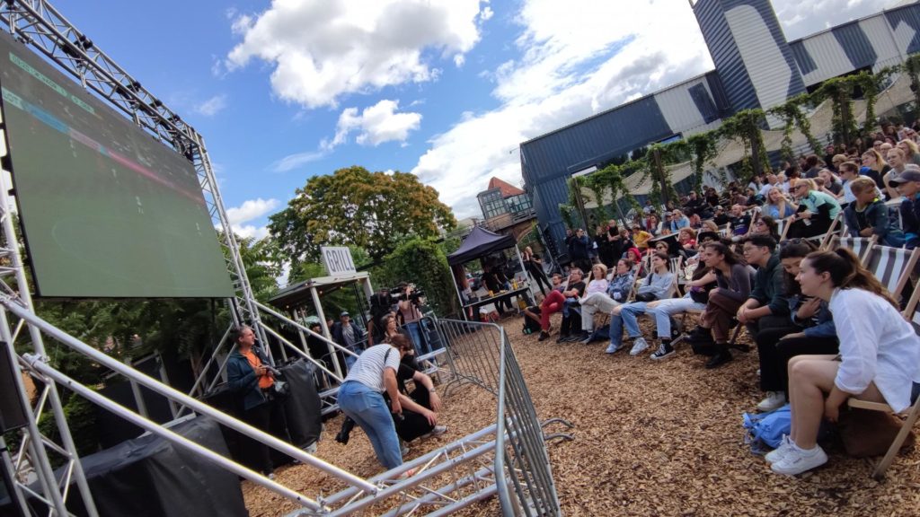 Public Viewing im Berliner Biergarten BRLO am 03.08.2023 (über dts Nachrichtenagentur)