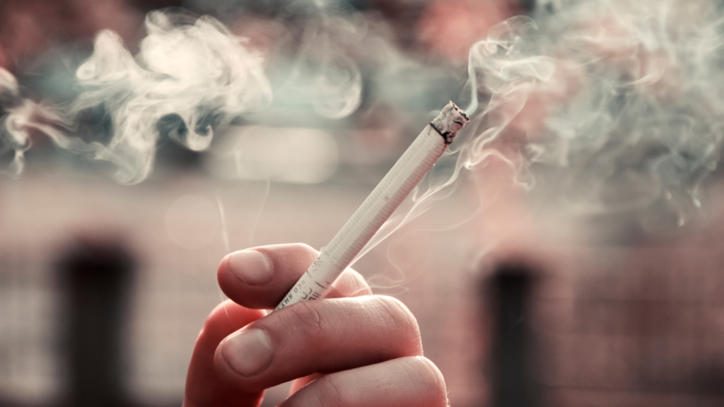 Zigarette rauchen (über cozmo news)