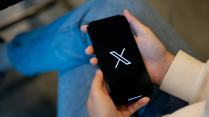 Kurznachrichtendienst X (über cozmo news)