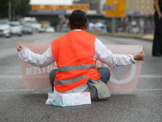 Ex-CSU-Chef Huber nimmt „Letzte Generation“ in Schutz