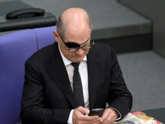 Klimaaktivistin Neubauer: „Der Kanzler zeigt in Sachen Klima null Prozent Führungskompetenz“