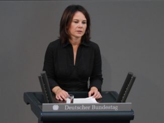 Baerbock attestiert Ukraine Fortschritte bei Korruptionsbekämpfung