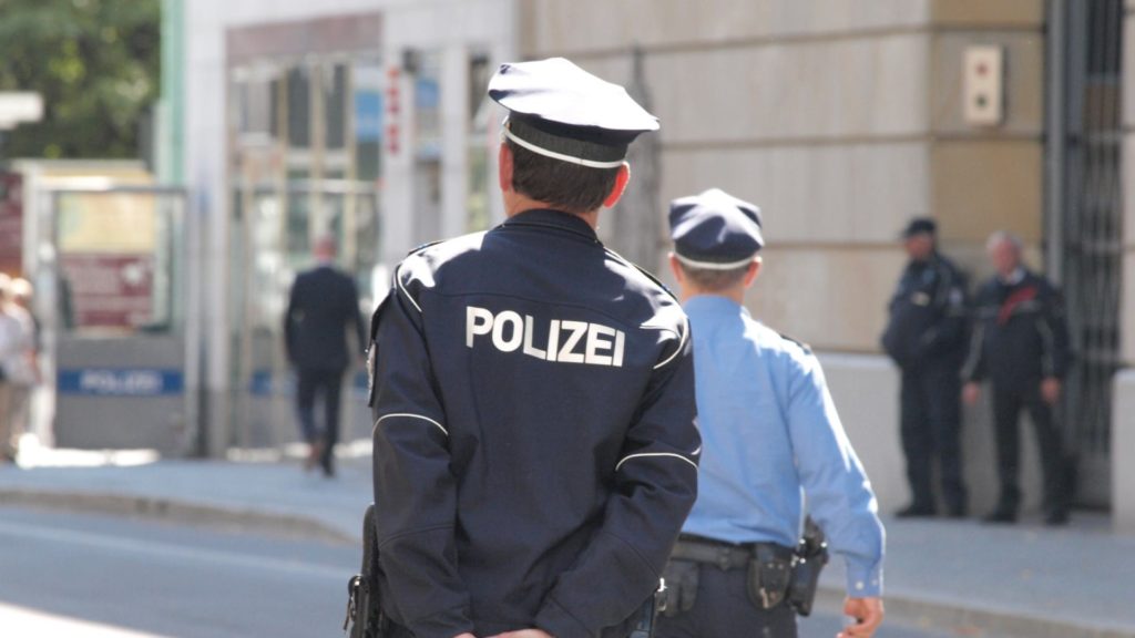 Berliner Polizist (Archiv) (über dts Nachrichtenagentur)