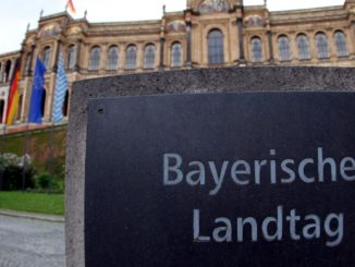 „Schwarzbraun ist die Negersau“: Neue Vorwürfe gegen Aiwanger