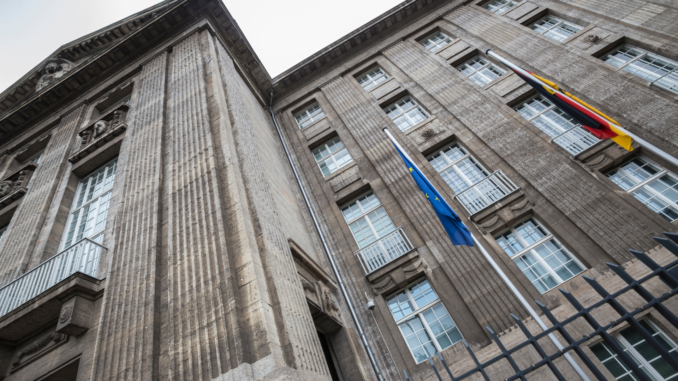 Verteidigungsministerium (über cozmo news)