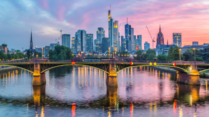 Skyline von Frankfurt am Main (über cozmo news)