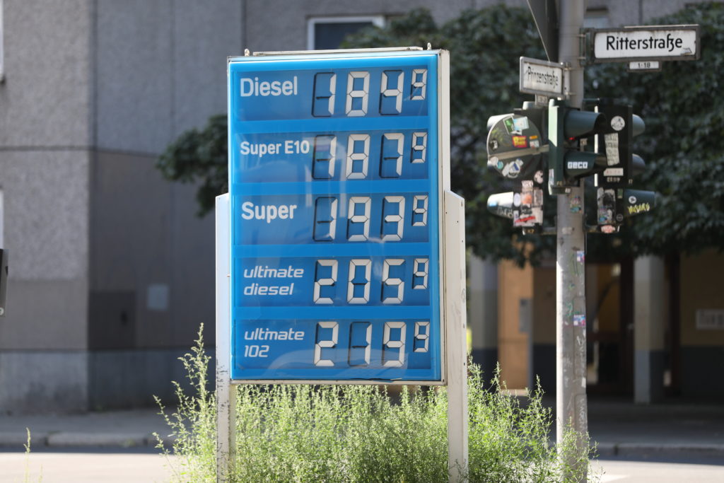 Preisauszeichnung an einer Tankstelle (Archiv) (über dts Nachrichtenagentur)