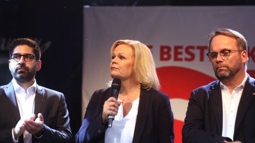 SPD-Wahlparty mit Kaweh Mansoori, Nancy Faeser, Timon Gremmels am 08.10.2023 (über dts Nachrichtenagentur)