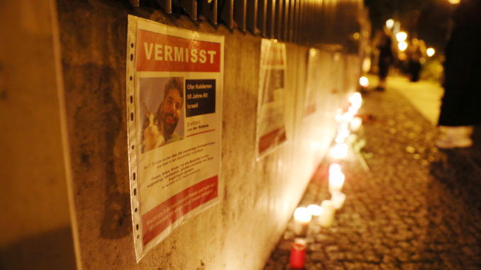 Mahnwache vor Synagoge (Archiv) (über dts Nachrichtenagentur)