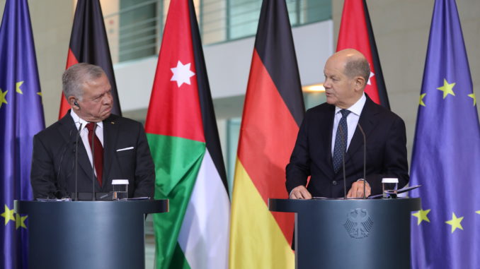 Abdullah II. bin al-Hussein und Olaf Scholz am 17.10.2023 (über dts Nachrichtenagentur)