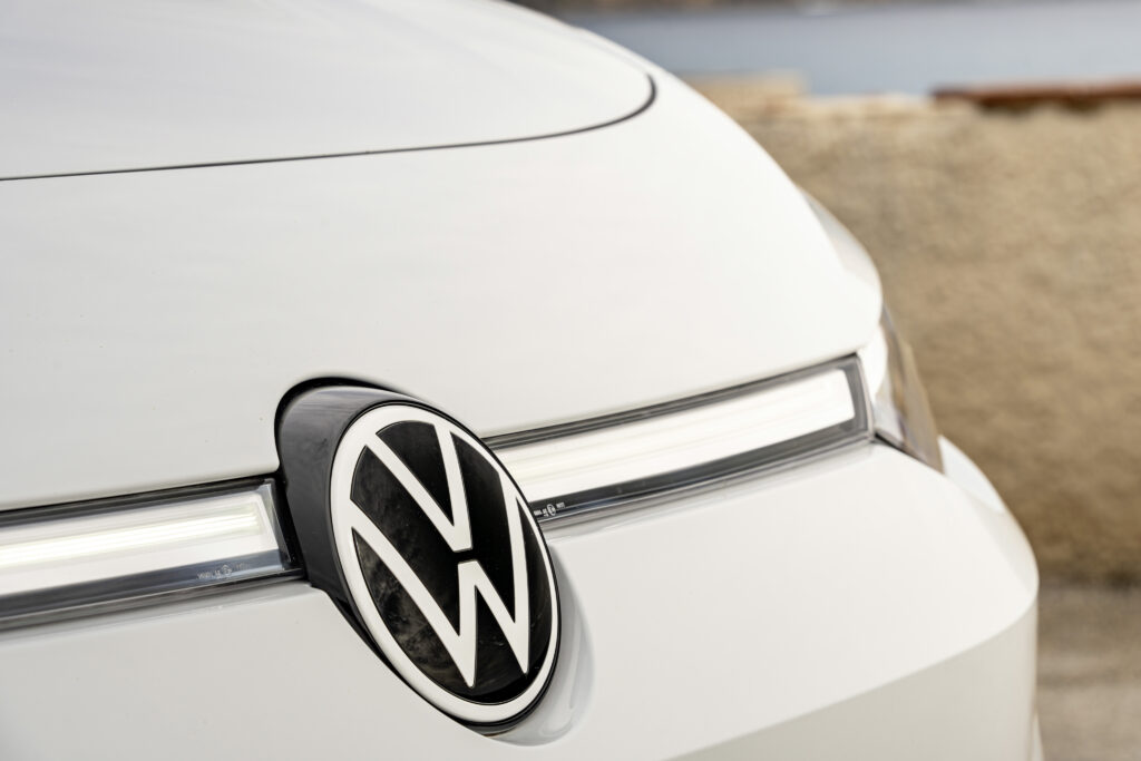 Volkswagen-Logo auf einem ID.7 (über Volkswagen AG)