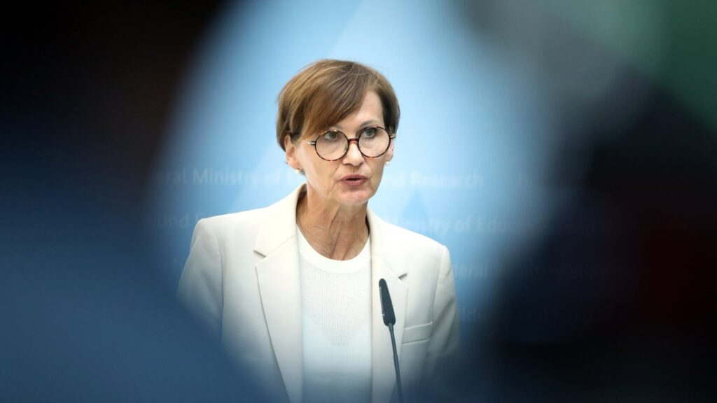 Stark-Watzinger stellt Aktionsplan zur Robotikforschung vor Stark-Watzinger stellt Aktionsplan zur Robotikforschung vor