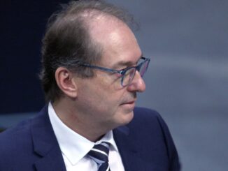 Dobrindt pflichtet Merz im Streit um Bürgergeld bei