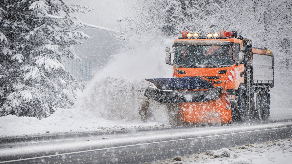 Wintereinbruch: Autobahn GmbH sieht keine Engpässe bei Streugut