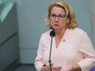 Schulze fordert China zu Finanzzusagen für Klimaschädenfonds auf