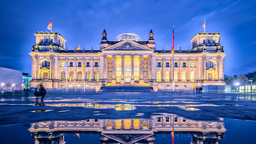 Bundestag, Berlin (über cozmo news)