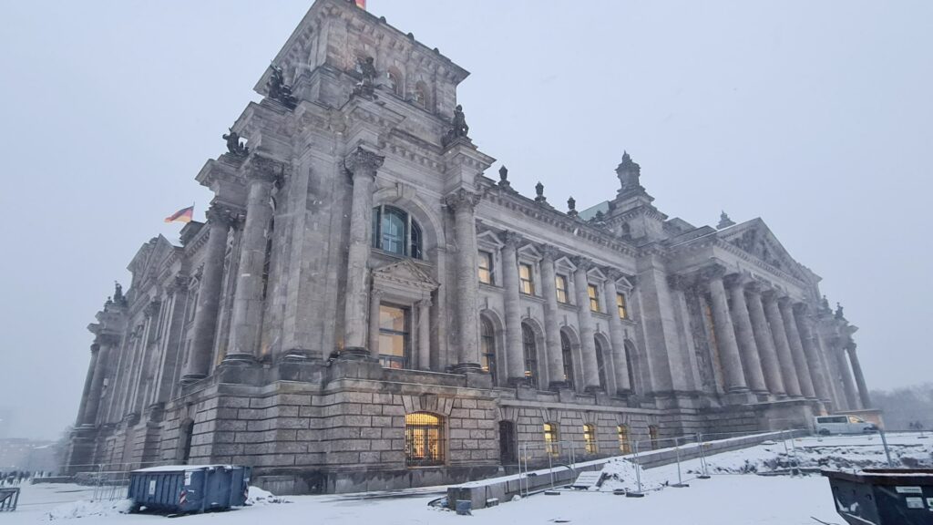 Reichstagsgebäude (Archiv) (via dts Nachrichtenagentur)
