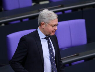 Röttgen: Müssen uns auf Trump-Rückkehr vorbereiten