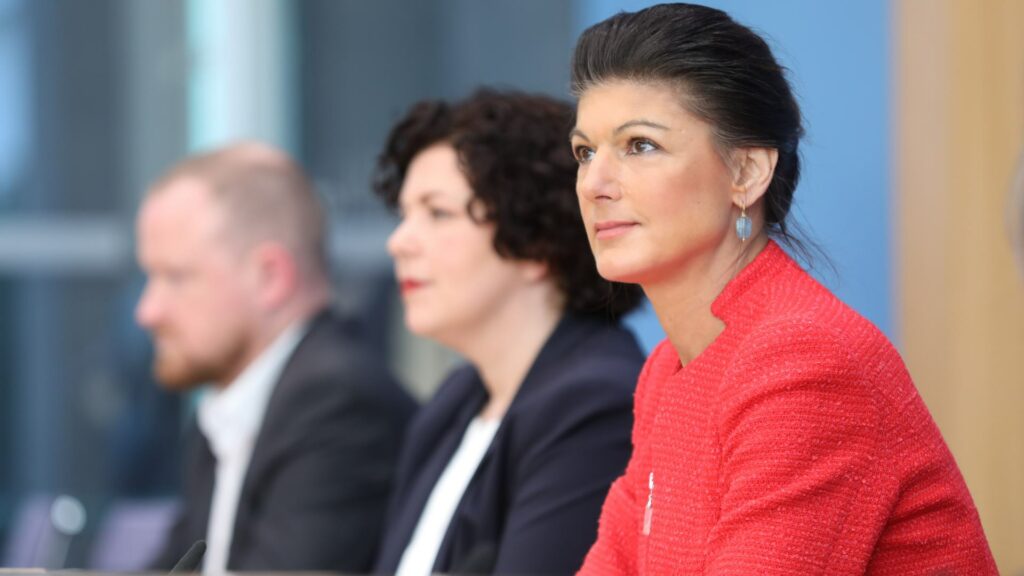 Christian Leye, Amira Mohamed Ali, Sahra Wagenknecht am 08.01.2024 (via dts Nachrichtenagentur)