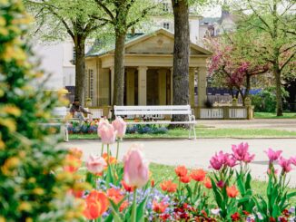 Bayerisches Staatsbad in Bad Kissingen erblüht zum Frühling