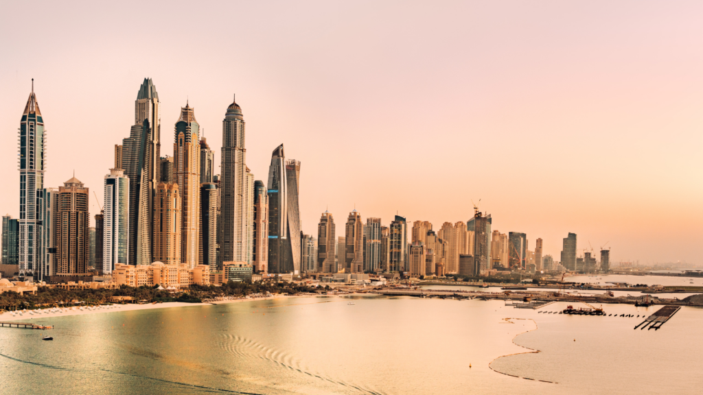 Skyline von Dubai (über cozmo news)